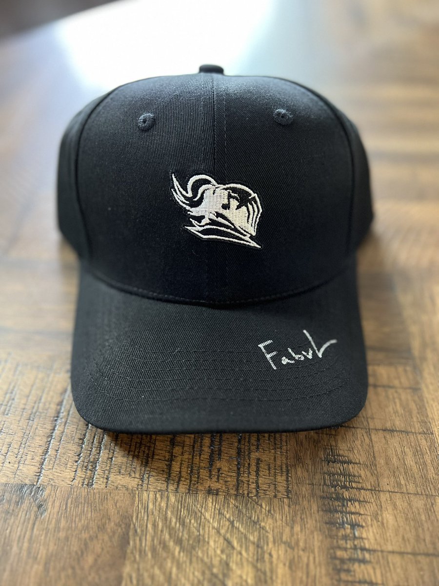 FabvL tweet media
