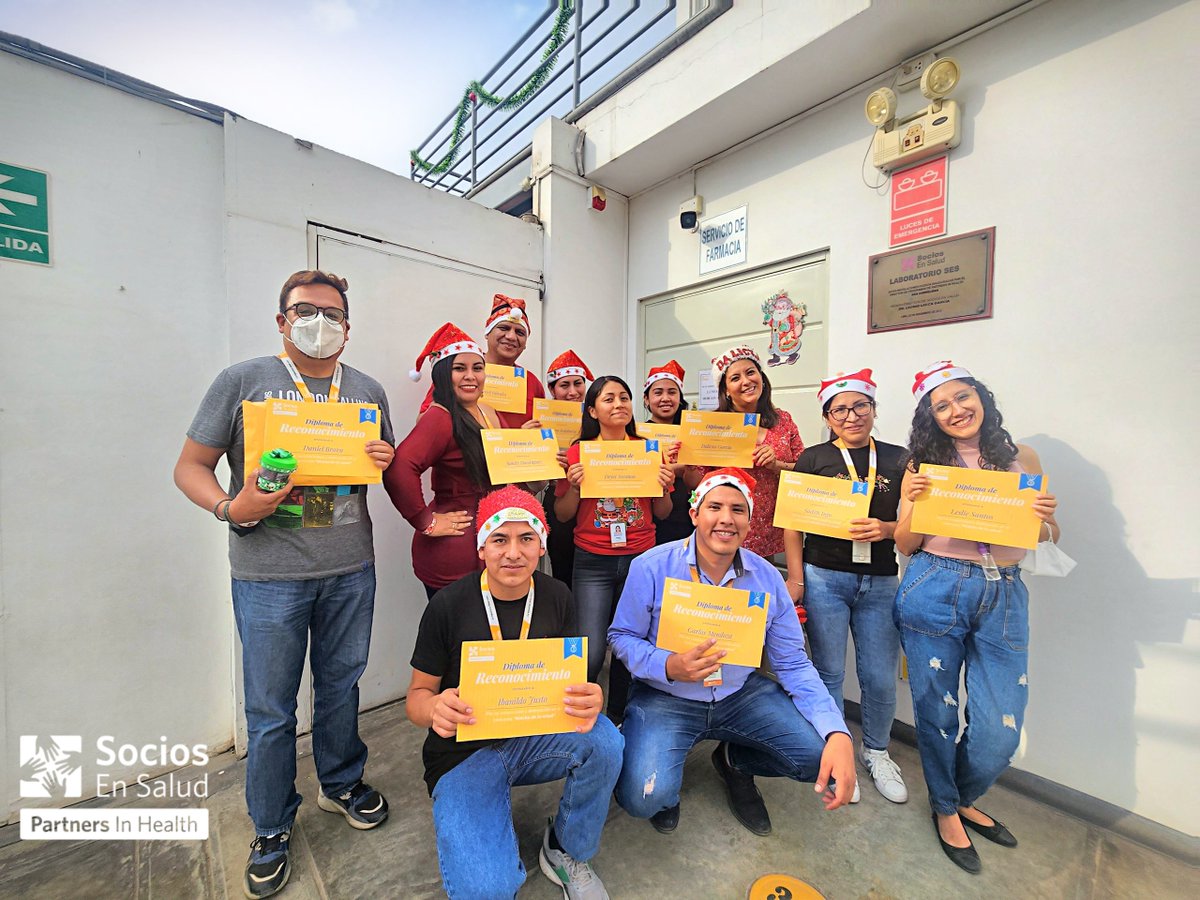 _sandydominguez's tweet photo. SESFAR muy agradecid@ por el reconocimiento del Concurso "Hincha de la Salud" que tuvo como objetivo promover el trabajo en equipo, la unión, el sentido de pertenencia e identidad. #GoSes @SociosEnSalud  #HinchadelaSalud @csg_ses https://t.co/TKhkDRj6AK
