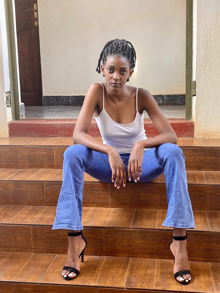 ronniensubuga0's tweet photo. Father Christmas 🎅 🎁 
Meet the beautiful Gloria @ms.gloria.n .💥

Apply to be a Crystal.

#scouted #discovered #crystalmodelsafrica #joincma https://t.co/zoFe6ZskM4