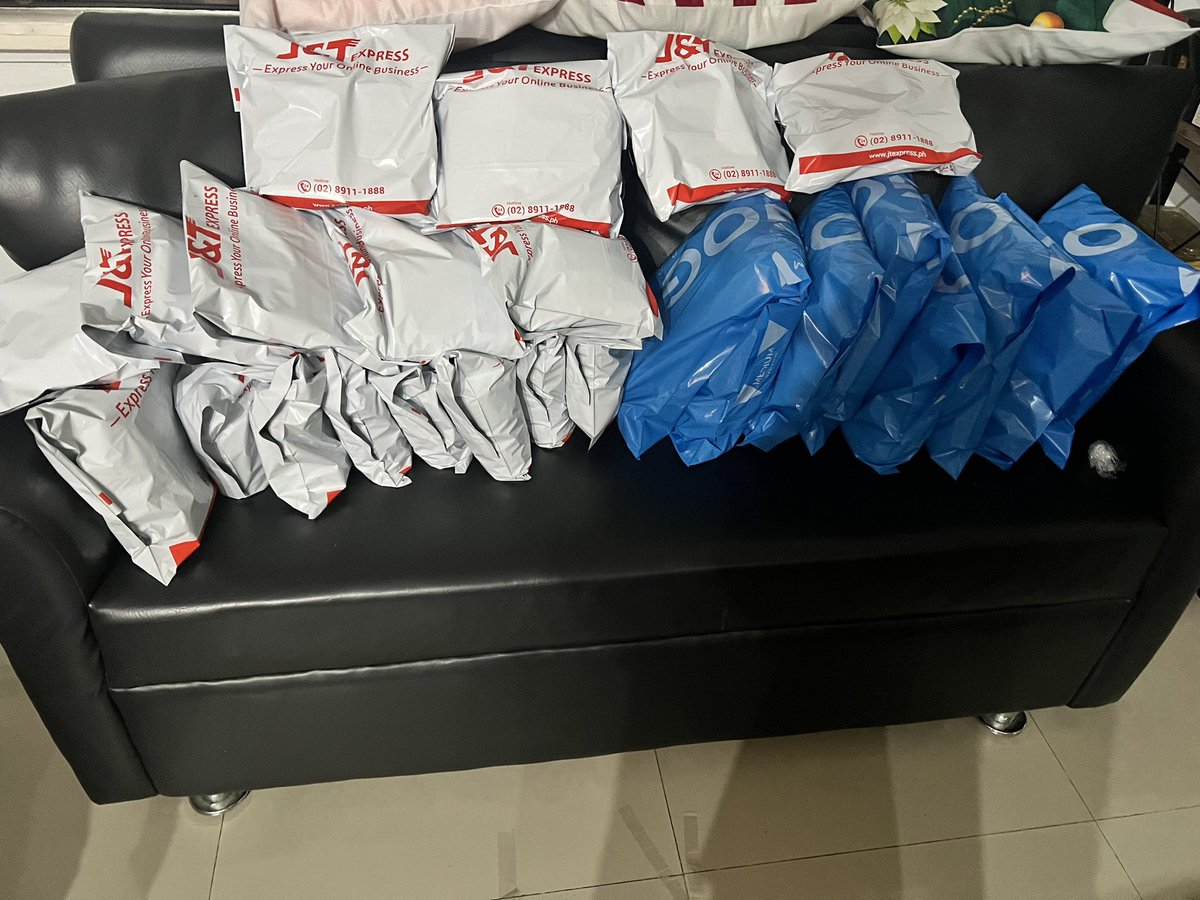 najaesales's tweet photo. #NJS_UPDATES

Packed items na for pick up and drop off later, next shipment will be on Monday. https://t.co/xzeCnOt63p