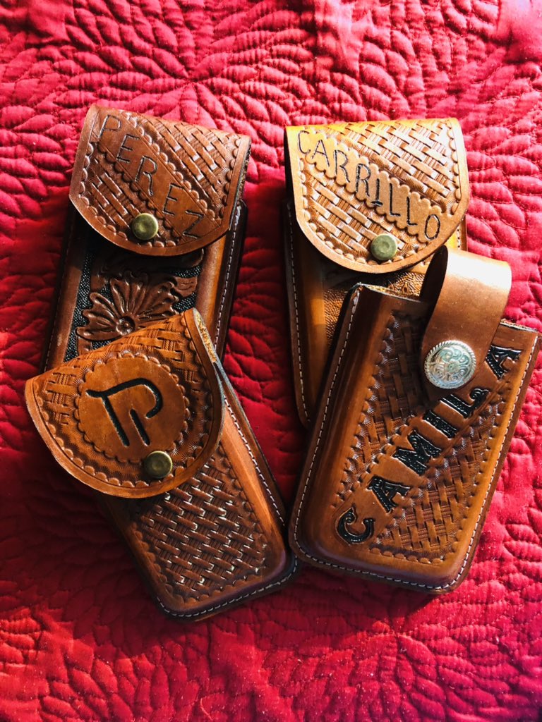 XimenaM60162071's tweet photo. Pedido especial hasta Show Low Arizona 👌🏼 #ValMart #customleather #CHIHUAHUA https://t.co/GPsOS17nYs
