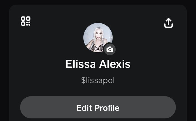 Feeling sad🥺🥺 who wants to buy me chocolate🎁🎁 https://t.co/URmK0DSQ9Q