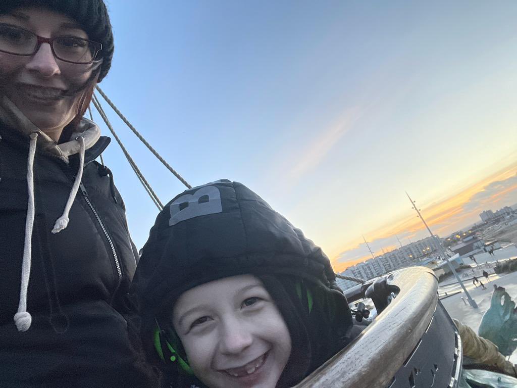 Steve_Stone83's tweet photo. When Jax goes back to @RigbyHsch next week and tells them he rode a fire breathing dragon over the Xmas holidays. #xmasmemories https://t.co/IXkZ9YOBX4