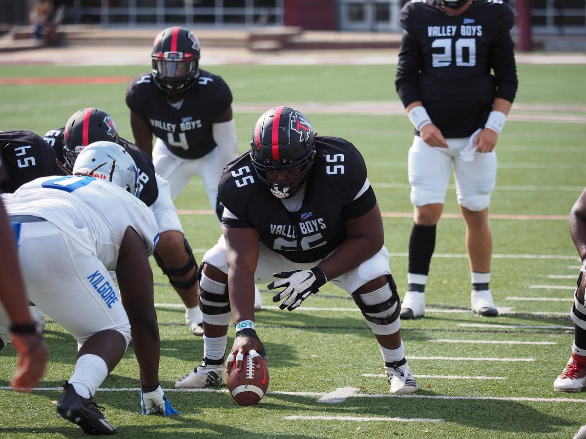 Artis “BOX” Hall (@artishall55) on Twitter photo AGTG
-NJCAA All-American
-1st team SWJCFC All-conference OL
-Full Season Film
-9 Game starter
-C/OG <a href="/TVCCFOOTBALL/">TVCC FOOTBALL</a>
-Recruitment open 2.9GPA
-D1 bounce back
-May 23’ Grad
hudl.com/v/2JJM4K AGTG
-NJCAA All-American
-1st team SWJCFC All-conference OL
-Full Season Film
-9 Game starter
-C/OG <a href="/TVCCFOOTBALL/">TVCC FOOTBALL</a>
-Recruitment open 2.9GPA
-D1 bounce back
-May 23’ Grad
hudl.com/v/2JJM4K