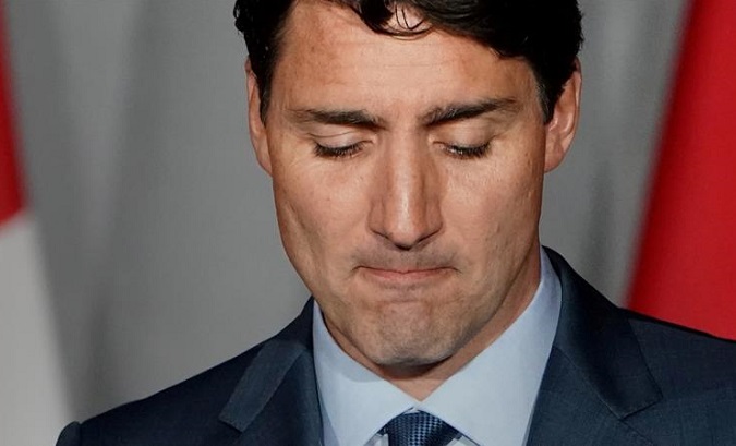 WeAreCanProud's tweet photo. #POLL: “Nationwide, 54% say Trudeau should step down as prime minister and Liberal leader to let someone else take over.” https://t.co/yuaME3uALK