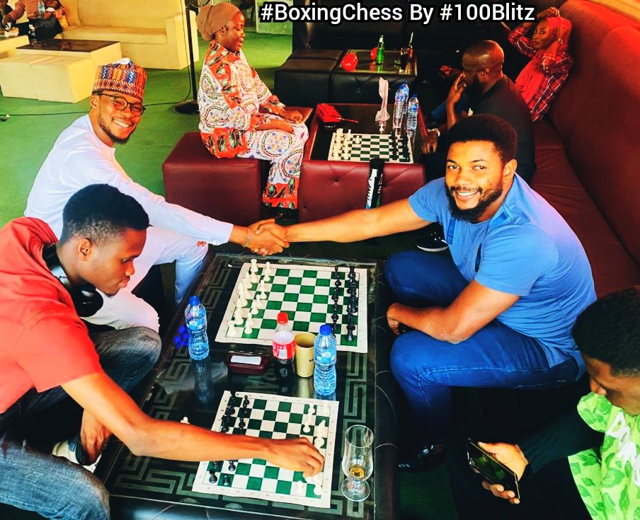 jawolusy's tweet photo. More pictures from the #BoxingChess by #100Blitz. T'was such a memorable #BoxingDay. https://t.co/RSHC53LVOJ