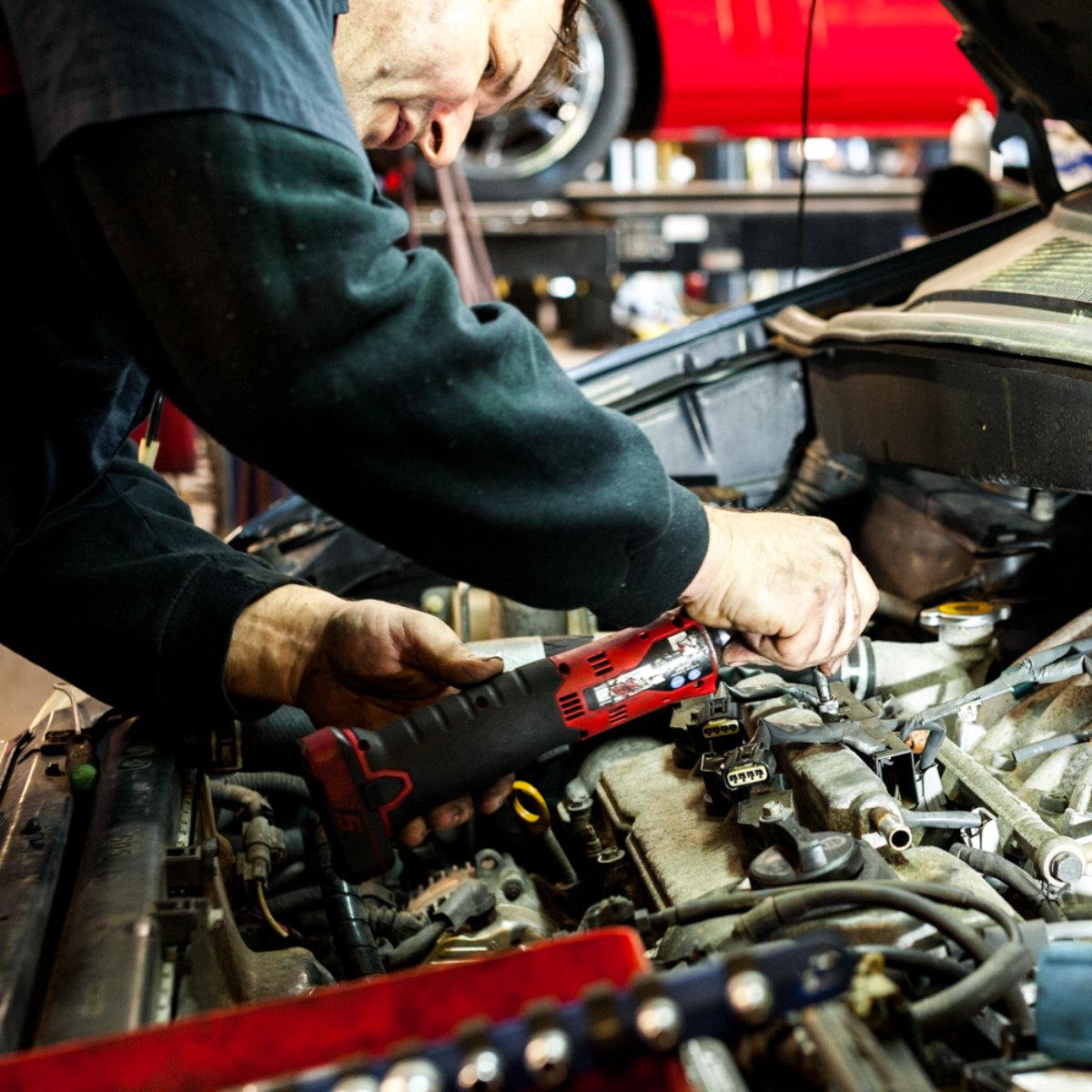 Cincinnati_Auto's tweet photo. From the moment you pick up the phone to the moment you walk out our doors, you'll be taken care of. We have your auto repair needs covered, Cincinnati! https://t.co/tX8KeGa7NZ