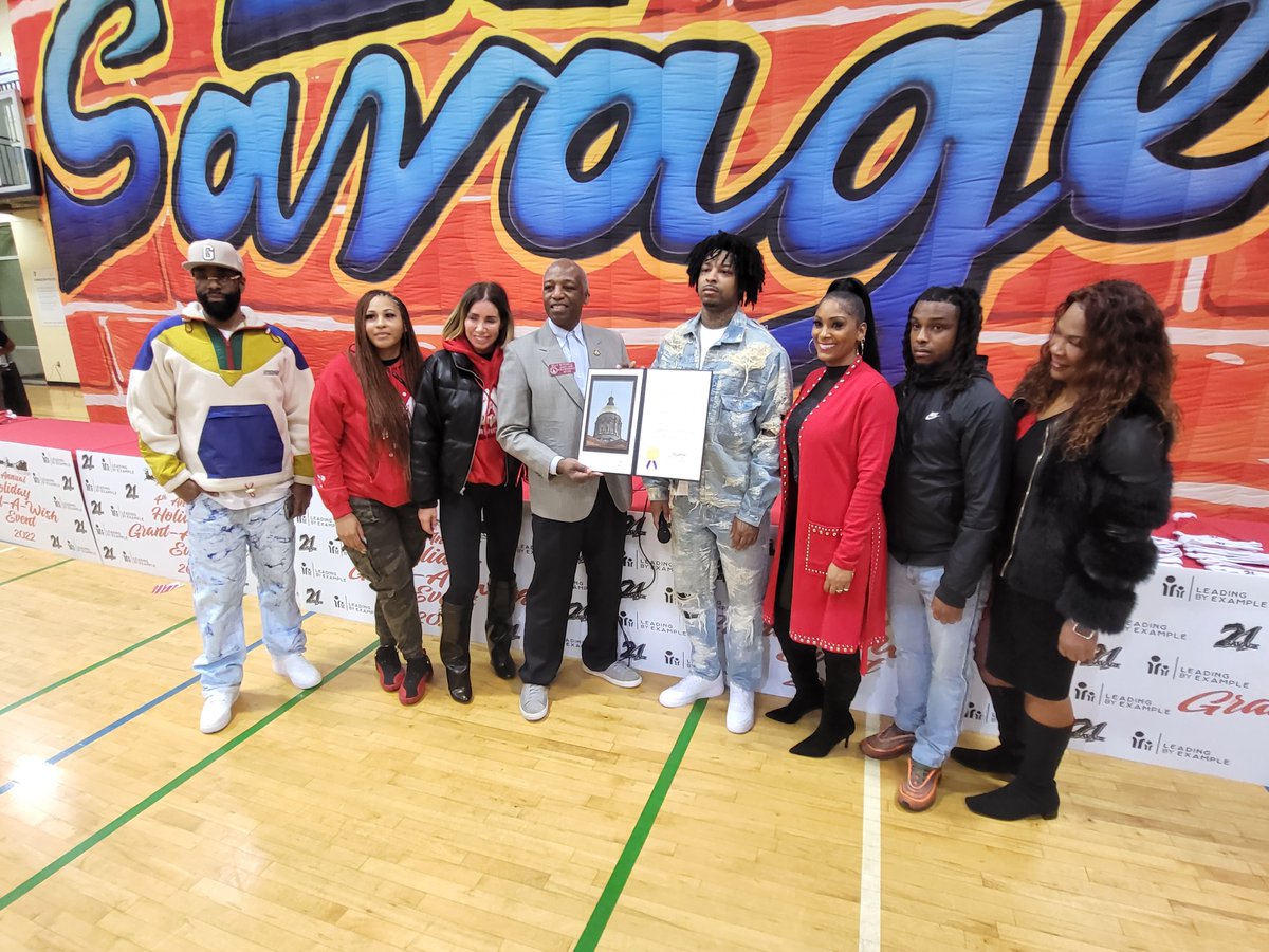 WadeWalkerYMCA's tweet photo. @21Savage &amp; his Leading by Example Foundation hosted their 4th annual holiday Grant-A-Wish event at the Wade Walker Park Family YMCA on 12/21. 100 children &amp; parents received appetizers &amp; gifts. 

@georgiagov also recognized 21 Savage with a proclamation of '21 Savage Day'. https://t.co/Up2LjQ6A40