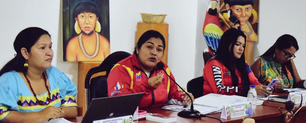 MINPIOFICIAL's tweet photo. Ministra @CLARAVIDALV encabeza Gabinete Ministerial Ampliado con los equipos del @MINPIOFICIAL de Acción Central y Territorial con el objetivo de realizar un balance de la gestión implementada en el año 2022 y afinar estrategias a desarrollar para el próximo año 2023. #3RNets https://t.co/klhdABTV7v