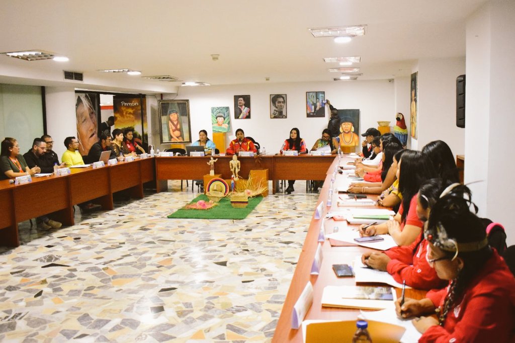 MINPIOFICIAL's tweet photo. Ministra @CLARAVIDALV encabeza Gabinete Ministerial Ampliado con los equipos del @MINPIOFICIAL de Acción Central y Territorial con el objetivo de realizar un balance de la gestión implementada en el año 2022 y afinar estrategias a desarrollar para el próximo año 2023. #3RNets https://t.co/klhdABTV7v