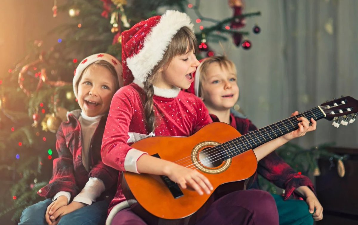 Did you or someone you love get a musical instrument for the holidays? Learn how to play with Brighter Minds Music! We offer in-person and online piano, guitar, ukulele, voice, violin, drum lessons for kids, teens and adults: 651-263-9475
/ info@BrighterMindsMusic.com
