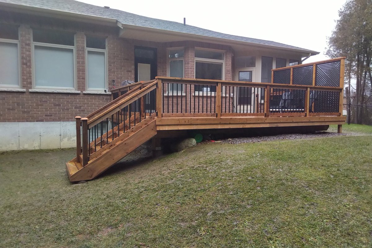 justdeckitdotca's tweet photo. November/December 2022. Brighton, Ontario. #brightonontario #Northumberland #decks https://t.co/xLivzervfx