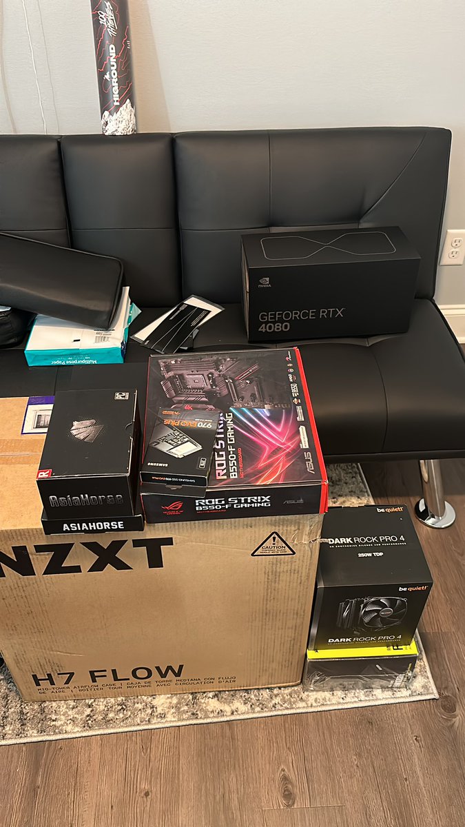 Lurkog's tweet photo. Just needing the CPU now https://t.co/ccz4vR5r3q