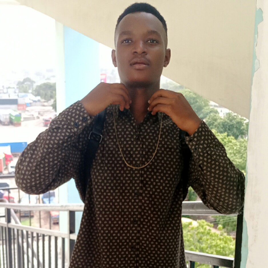 MosesMasala_tz's tweet photo. First of all #Loveyourself https://t.co/aYqLpwmxMz