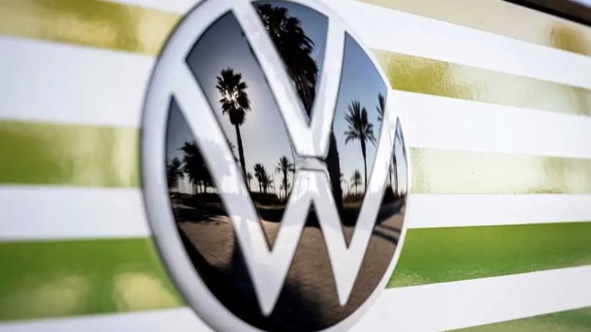LChargeusa's tweet photo. #Volkswagen To Unveil A New #ElectricModel At #CES In January

https://t.co/Oi47I0cyiN https://t.co/lSLin0uB0H