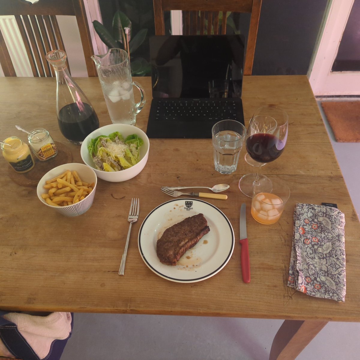 Cant afford two trips to my fave branch of <a href="/HawksmoorTweets/">Hawksmoor</a> #Borough in one month, so tonight's dinner is "HawksMoreOrLess" - Meat from <a href="/Jones_HerneHill/">Jones, the Butcher</a> wine from <a href="/TheWineSociety/">The Wine Society</a> and fries from <a href="/MorleysChicken/">Morleys UK</a> #Brixton. China from <a href="/magdalenoxford/">Magdalen College</a> undergrad days🙈. Merry Twixtmas!