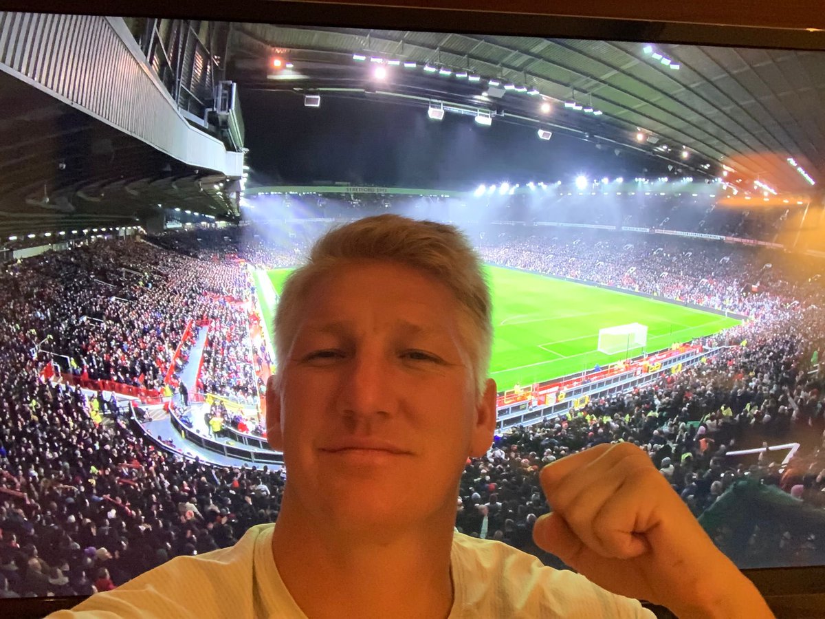 Bastian Schweinsteiger tweet media