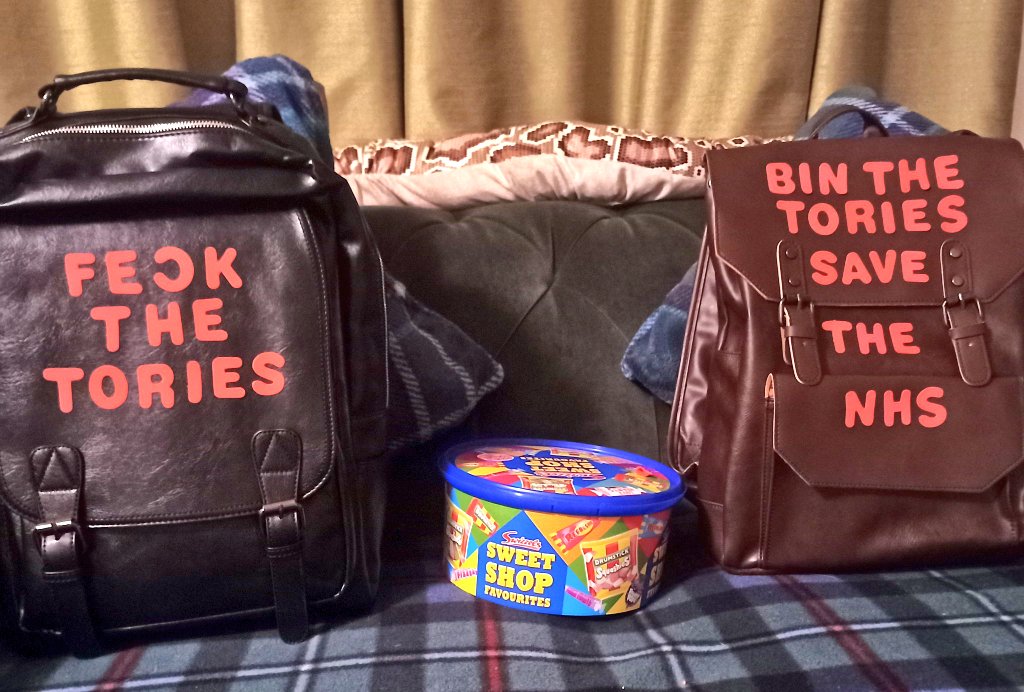 l_ronaldson's tweet photo. That's ma Christmas backpacks ready for me getting the word out there. ๐ท๐ท๐ท๐ท๐ท
#IStandWithTheStrickers
#NHS
#TrainWorkers
#PostalStaff
๐ท๐ https://t.co/vXwUCSKNgB