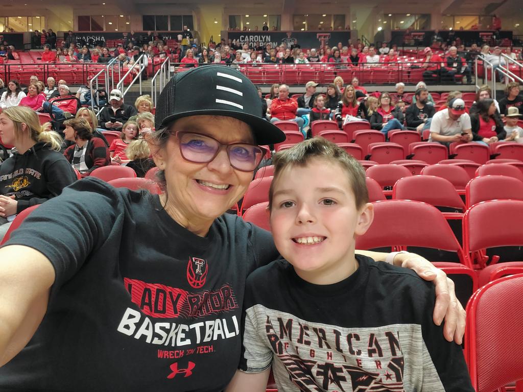 GruvyGurl's tweet photo. Wreckin'em with the @LadyRaiderWBB #WreckEm #GoTech #GruvyTime #Grandkids #LuckiestGurl #FamilyFunDay #SportsExtragavanza #LoveThisKid https://t.co/DGVrgV8tPn