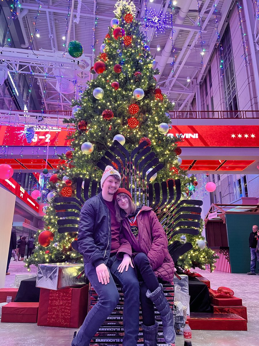 thislilalien's tweet image. 🥰