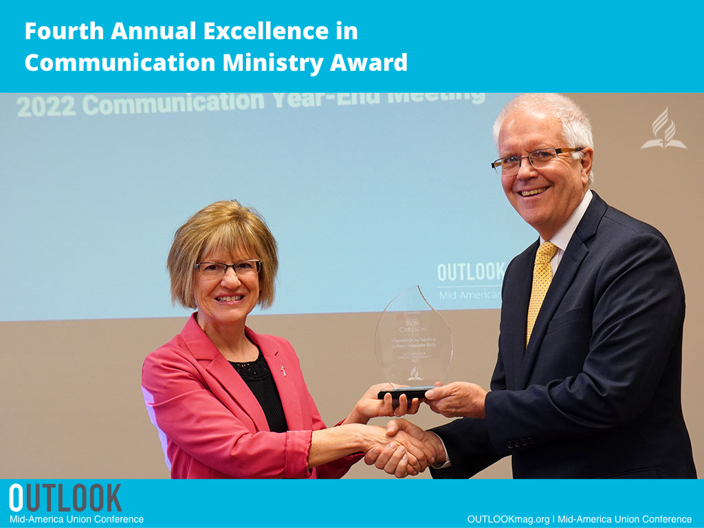 myoutlookmag's tweet photo. Even though the word “communication” is not in this president's job title, he is exemplifying the ministry of communication through his example and initiatives. https://t.co/jn7yAFzx6C

 #RonCarlson @ksneadventist #OUTLOOKmag #MidAmericaUnion @AdventistComm #CommunicationAward https://t.co/LHnTxgGq76