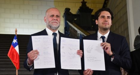 📰Este lunes 26 comenzó a debatirse en el Senado la reforma habilitante para el nuevo proceso Constituyente📌Una de las principales dudas que surgió, fue la real presencia de las regiones. Lee el análisis del director <a href="/Cristian_Quiroz/">Cristian Quiroz</a>  vía <a href="/ladiscusioncl/">La Discusión</a> 📎cutt.ly/b04dpF4