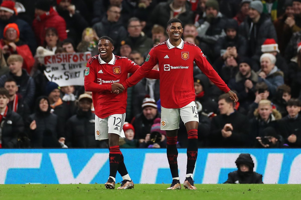 FabrizioRomano's tweet photo. Marcus Rashford, completely changed under Erik ten Hag. Fantastic numbers and clear improvement. 🔴🏴󠁧󠁢󠁥󠁮󠁧󠁿 #MUFC

Contract has been extended until June 2024 but Manchester United will meet his agents to offer new long term deal soon. Ten Hag, ‘obsessed’ with MR as key part of project. https://t.co/xp14jeCf1l