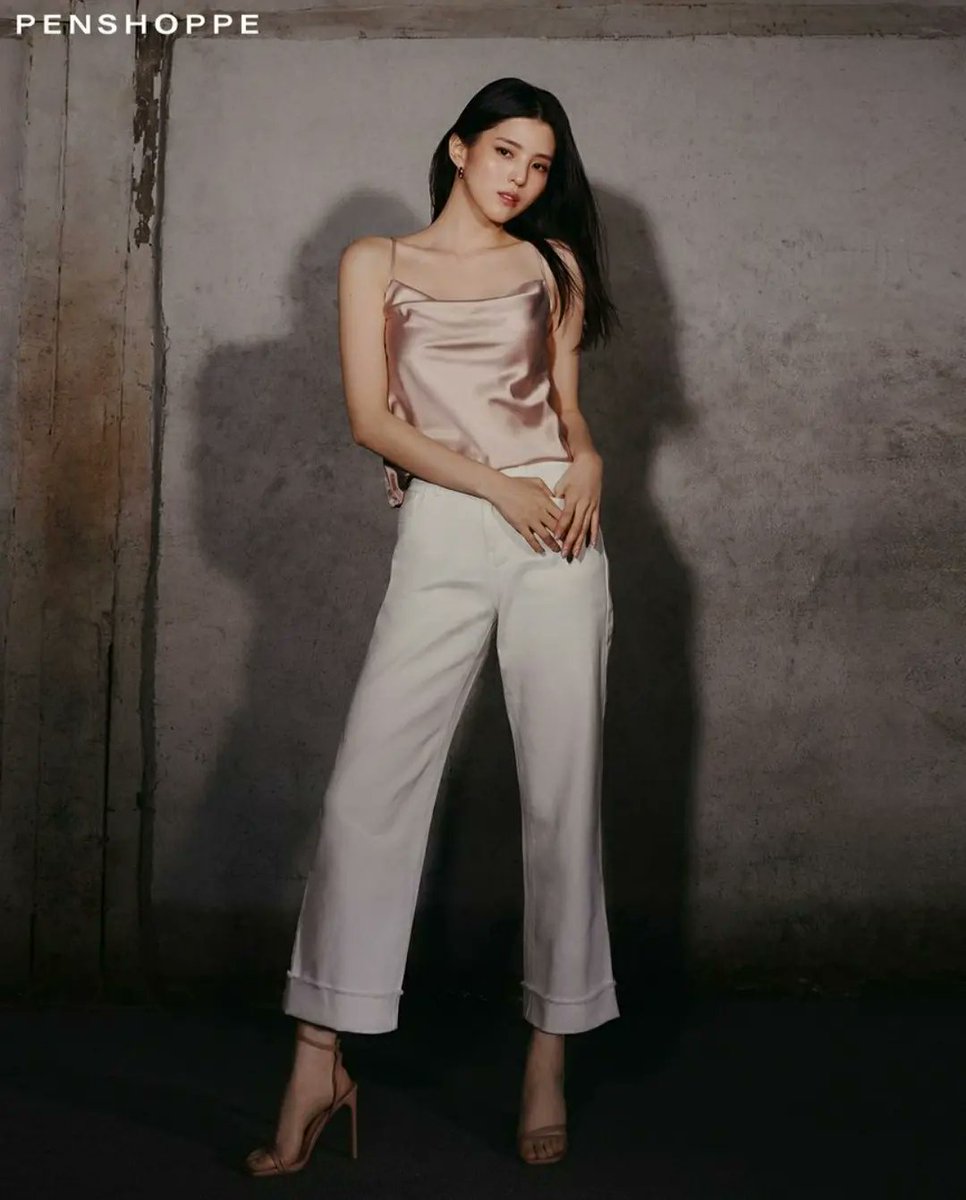 Songhee04's tweet photo. Hansohee For penshopp 
 
#한소희 #HanSohee  
.   https://t.co/RDZt15GqjU https://t.co/n7ikwd6F10