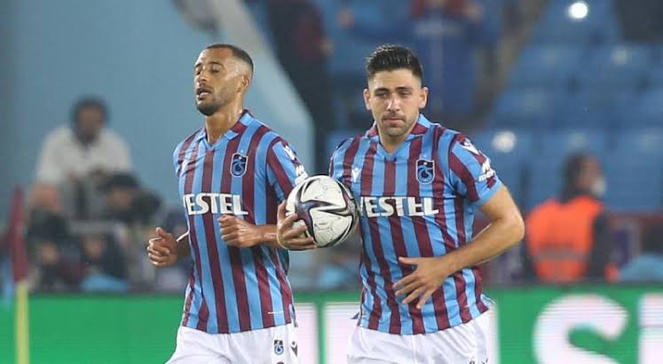 Football_uzmani's tweet photo. #SonDakika 
Kıbrıs Kökenli Bir Sitede.
#TürkiyeSüperLig
F.Karagümrük × Trabzonspor
👉 Maç sonucu 2 Orani : 1.30 oldu!
📡 Şuan ki İddaa oranı : 1.83
⌛ Maç Saati: 20:00 https://t.co/8iGQ9N5yEW