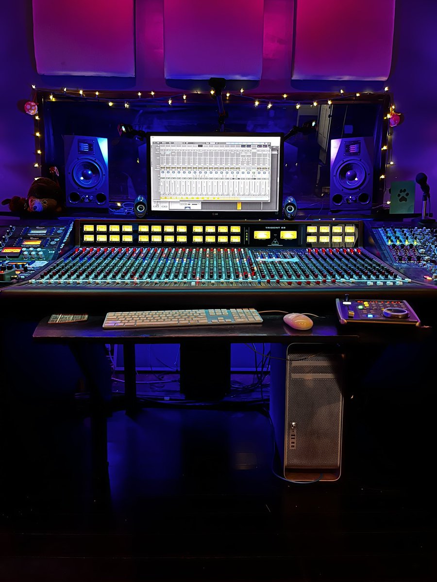 URStudioInc's tweet photo. 2022 is almost over. What piece of gear (hardware, plugin, instrument, etc..) did you get this year that significantly made your workflow better? 

For me it was the upgrades to the @Trident_Audio console and the addition of the @ADAM_Audio A7x speakers. What about you? https://t.co/w3An11bitR