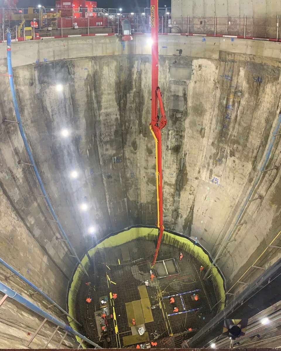 TunnelEngineer1's tweet photo. Base slab concrete pour at HS2 South Ruislip Ventilation Shaft in London. The shaft is getting ready for the TBM arrival.
#concretework #concrete #shaftconstruction #tunnelengineer #tunnelengineering #tunnelengineeringuk #tunnelling #tunneling #artoftunnelling #tunnel https://t.co/HDKzbLyq7w