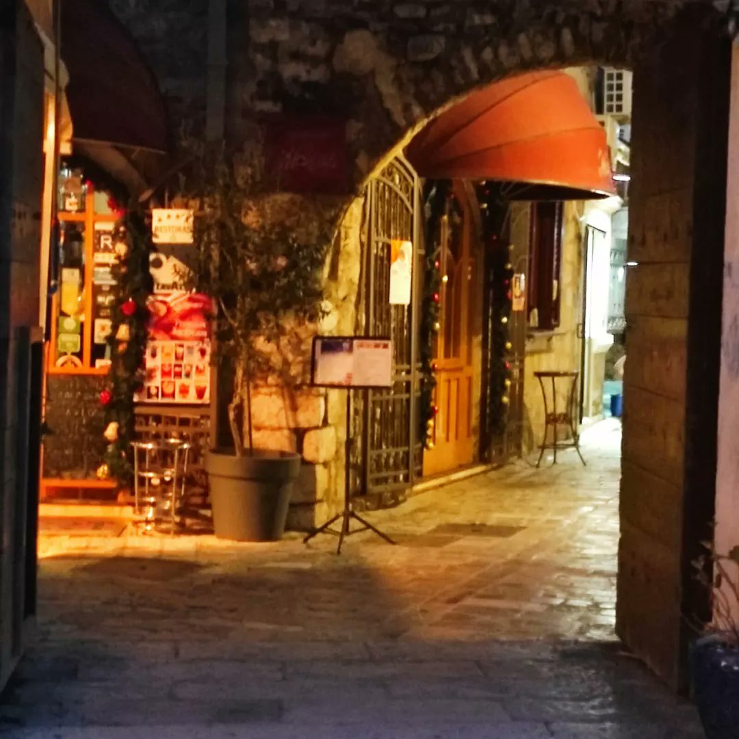 BranaghTh's tweet photo. She Is Coming!
©️BranaghBel Photography
#NewYear2023 #HappyNewYear #Happiness #photographyart #Mediterranean #adriaticsea #vacations #European #Traveller #Montenegro #branaghbel #giftideas #ArtistOnTwitter #ArtistsOnTwitterCommunity https://t.co/3ZrNDyhY4d