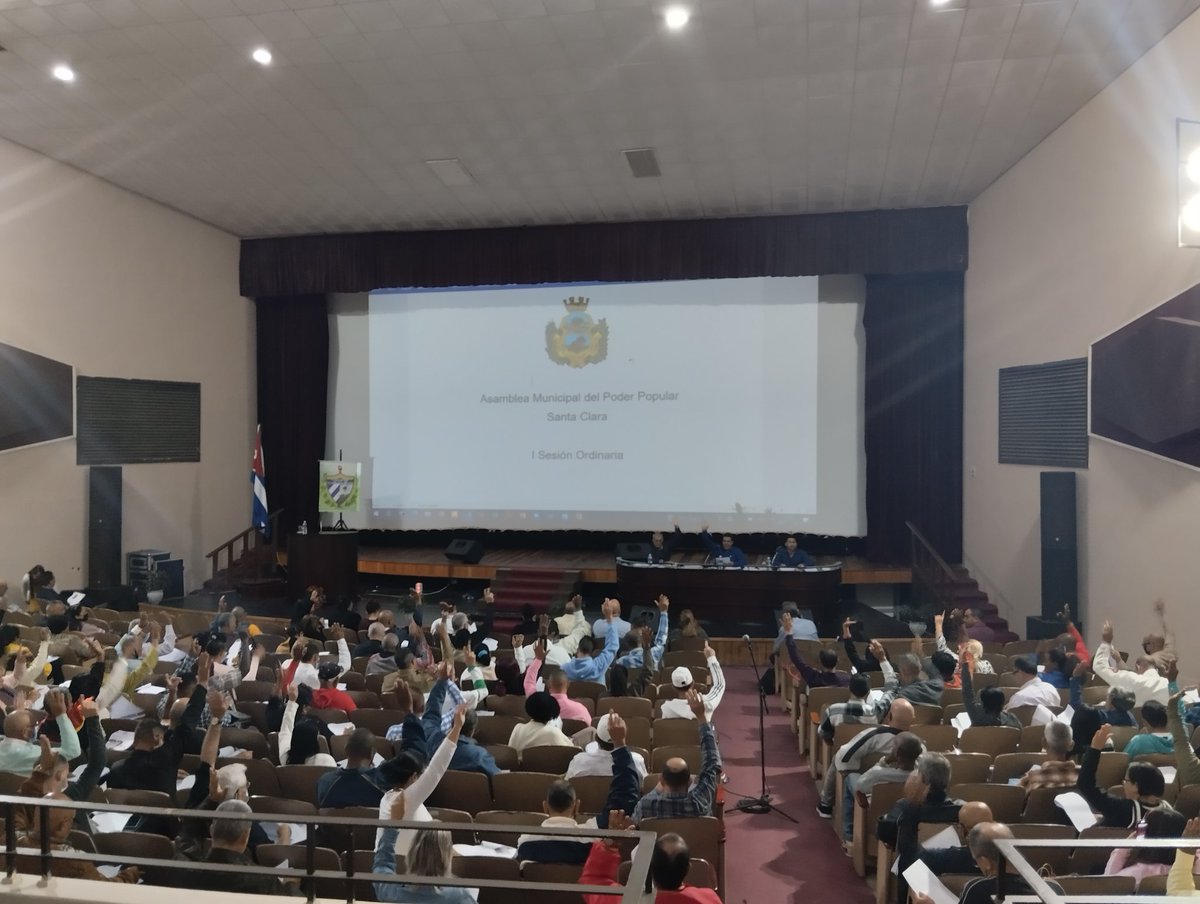 AMPPSantaClara's tweet photo. En la I Sesión de la @AMPPSantaClara se aprobó: 
✔️ La Comisión Temporal para la rendición de cuenta del Consejo de Administración Municipal.
✔️ El Plan Anual de Actividades de la Asamblea Municipal para el año 2023.
✔️ Los Consejos Populares a reordenar para el XVIII Mandato. https://t.co/s4RJAyTk9c