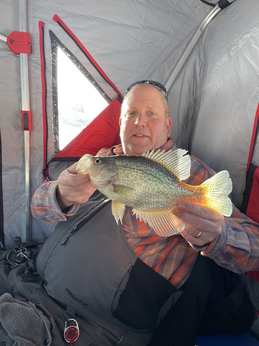 Channel_Neal's tweet image. Another great day on the ice with my lucky @KrugerSeeds bucket. Big ol slabs @garminfishhunt #livescope