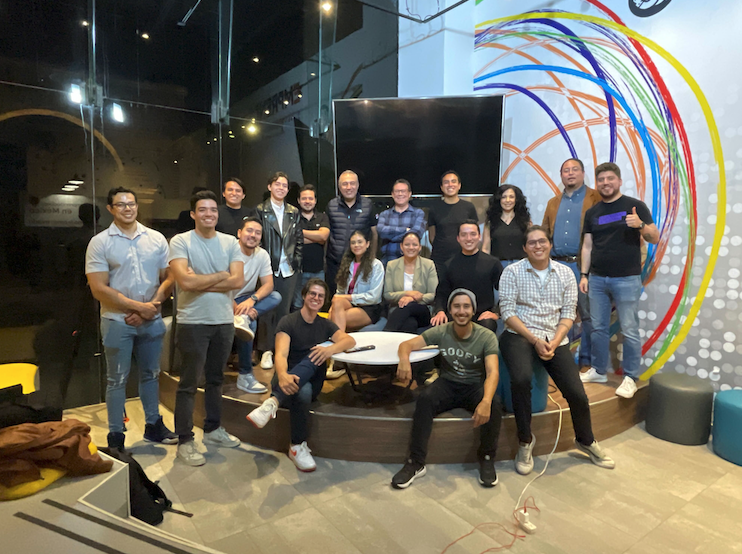 blockdemy's tweet photo. Este 2022 conectamos con amigos y comunidad con meetups en CDMX, Monterrey, Guadalajara y Colombia. ¿A que ciudad te gustaría que llegáramos el próximo año? #Blockdemy https://t.co/mbsBtYOB6n