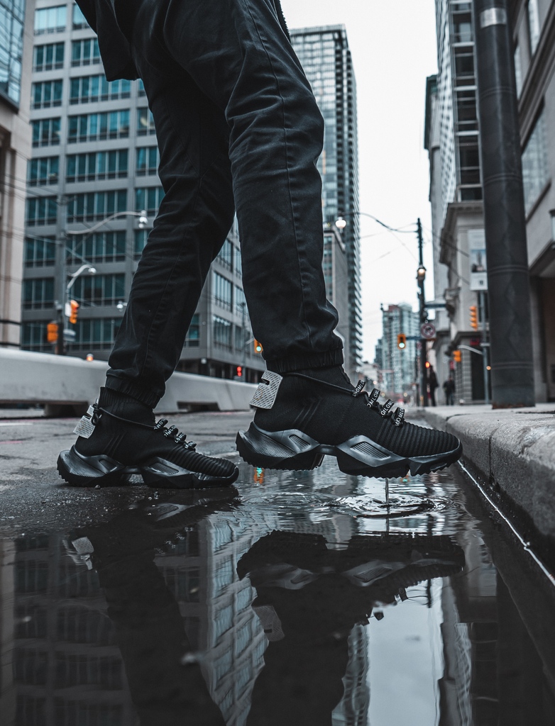 Time to reflect on the past year. What are you proud of?
.
Blowout sale: 80% off + free shipping
.
.
.
#MLO #Shoes #MLOshoes #ShoesThatMoveTheWorld #MoveLeadOvercome #SneakerFreak  #SneakerFashion #SwagStyle #StreetWear #Heels #Clothes #SneakerFreaker #NiceKicks #Stylish