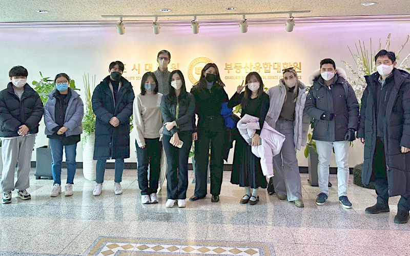 Our international students have just finished another semester. Congratulations!
#Australia #Canada #China #Colombia #Georgia #Indonesia #Korea #Slovenia #Turkiye #Vietnam 

#한양대학교 #도시대학원 #GSUS #GLIS