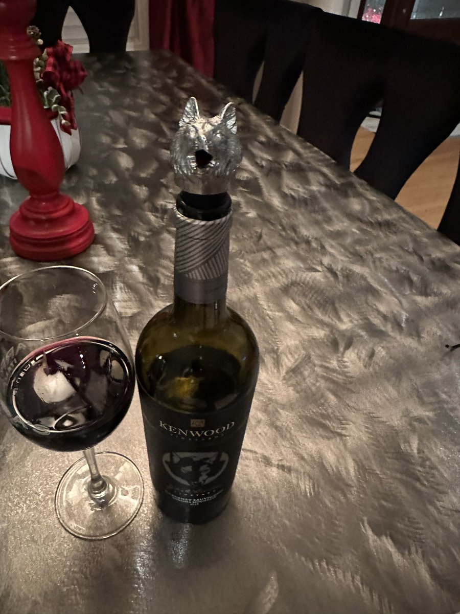 Cabernetor1's tweet photo. We visited @KenwoodVineyard 5 years ago; purchased the wolf pourer. Recently we were gifted a bottle of 2018 #sonoma mountain #jacklondon #cabernet so enjoyable while reminiscing about the visit. @vino_sphere https://t.co/o6BrSFNy0j