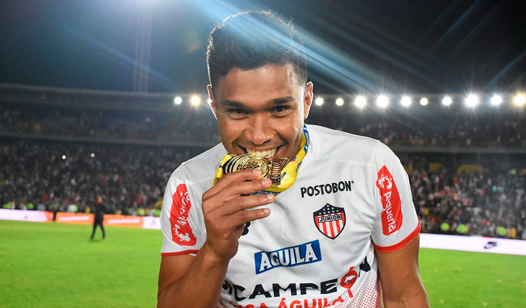 Leo sus opiniones

¿Que vuelva Teo Gutiérrez a Junior?

RT Si 
♥️ No.