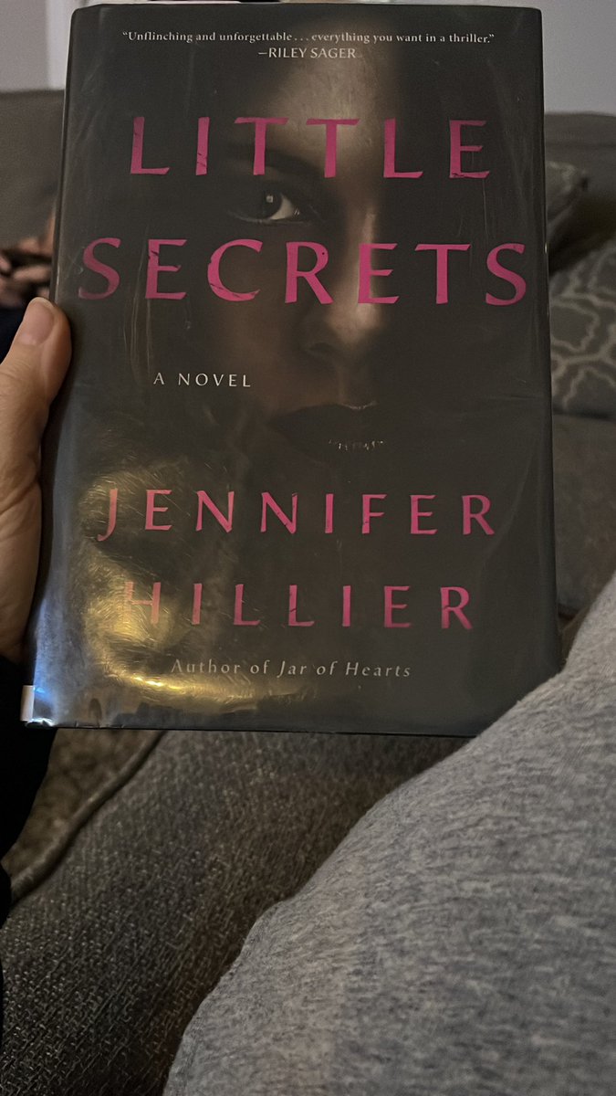 I love break so much. Starting book #55 of 2022 - probably the last of the year! 📚 <a href="/JenniferHillier/">Jennifer Hillier</a>