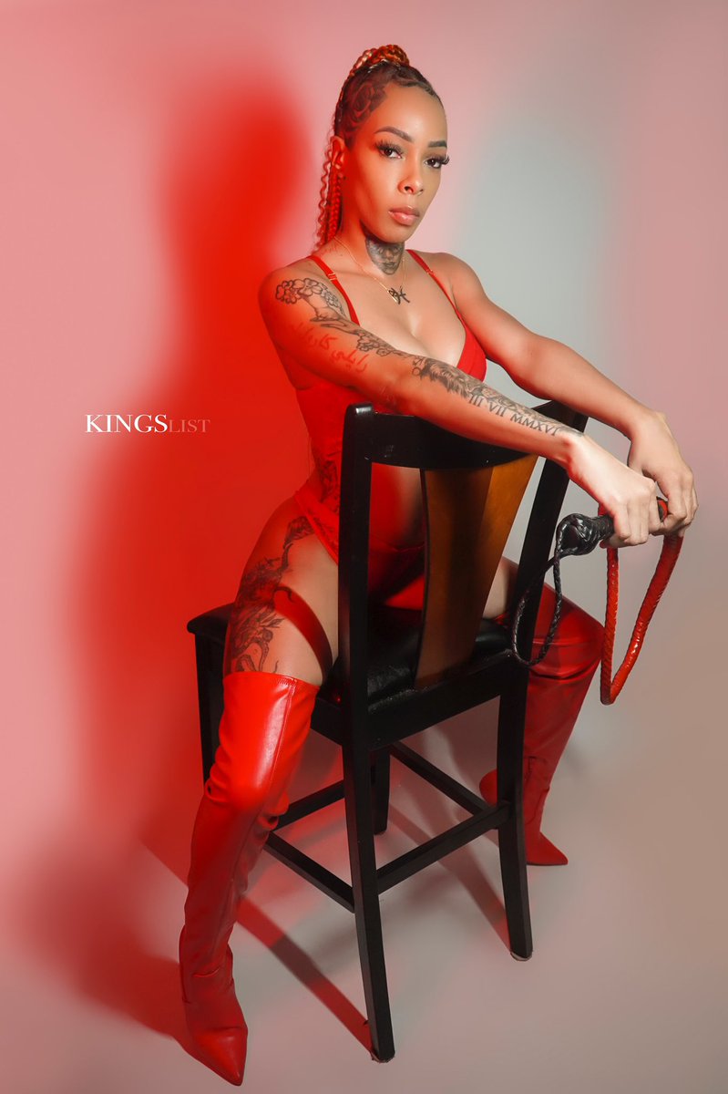 KingslistTV's tweet photo. Let’s work 👑📸 #kingslist #linkinbio https://t.co/gdWaPzY0mH