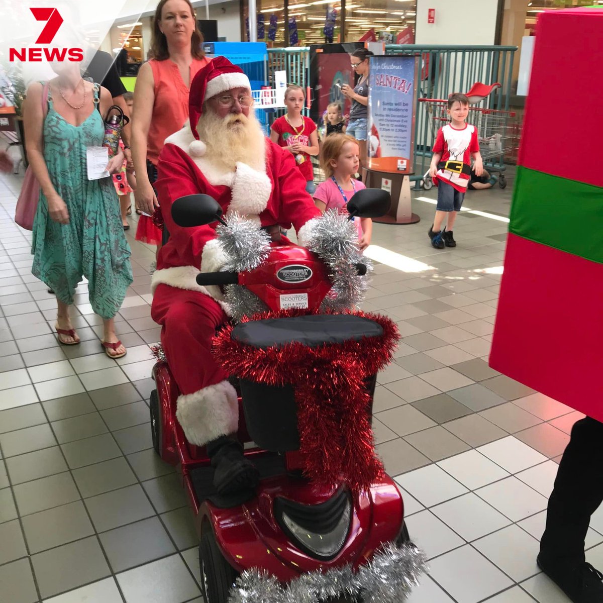 7NewsGoldCoast's tweet photo. Santa R.J. Strohfeldt has passed away after being moved to palliative care yesterday. He brought Christmas spirit and joy to children at My Centre Nerang for the past 12 years. https://t.co/tIEQ9JOpss #7NEWS https://t.co/VKGWypxoQj