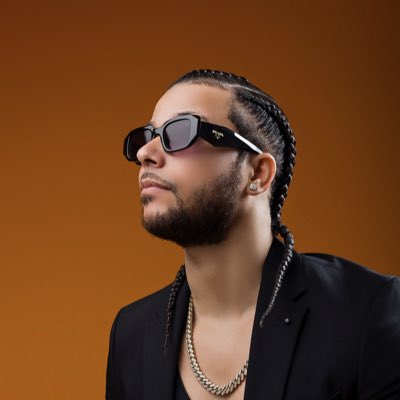 maceomusic's tweet photo. #NuevaFotoDePerfil https://t.co/Scosr1pOGP
