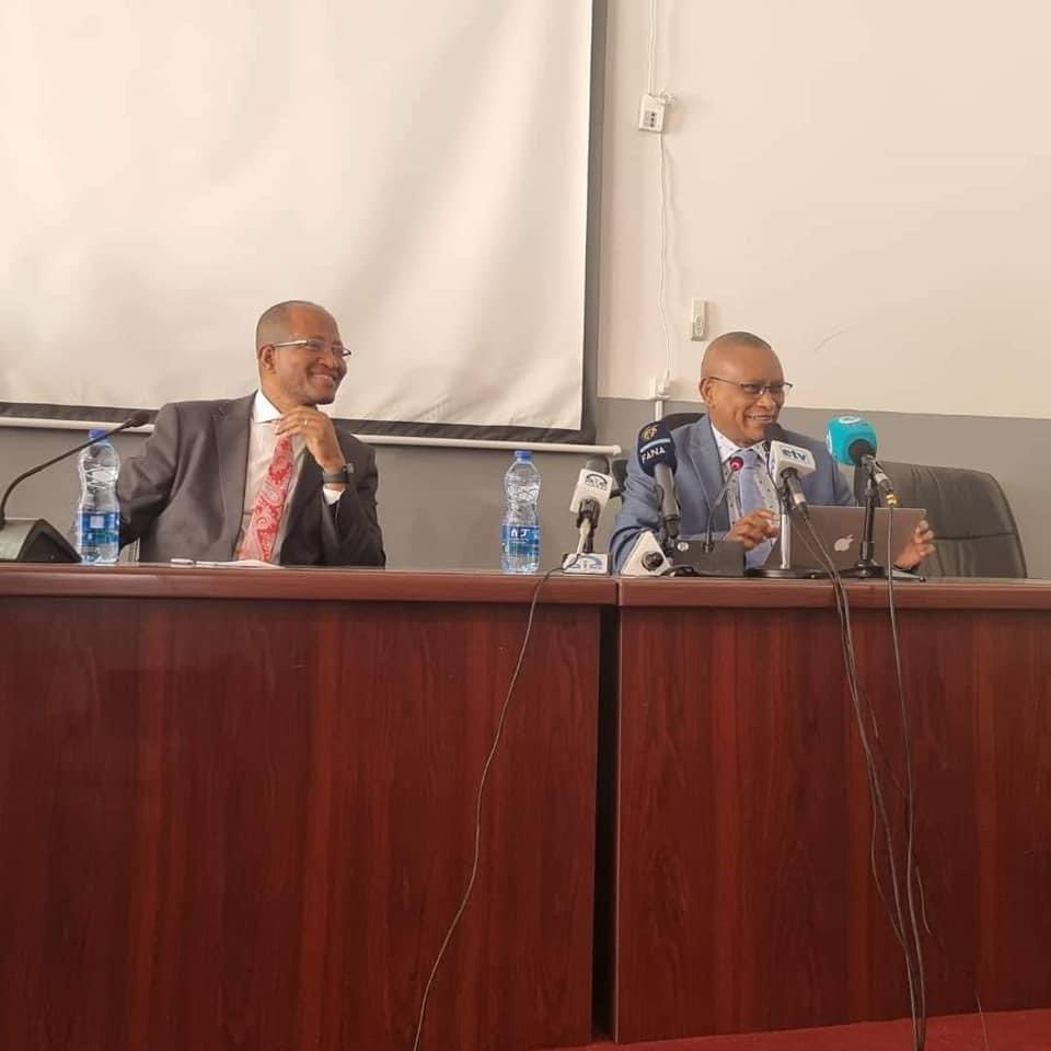 OlumaArarso's tweet photo. All the politicians in Ethiopia, have been and are playing games with human lives. They've made a place for themselves, so they won't be surprised if anyone dies. Even today, human lives are being wasted like leaves because of them. I'm so sorry. https://t.co/tFXmR2gydj