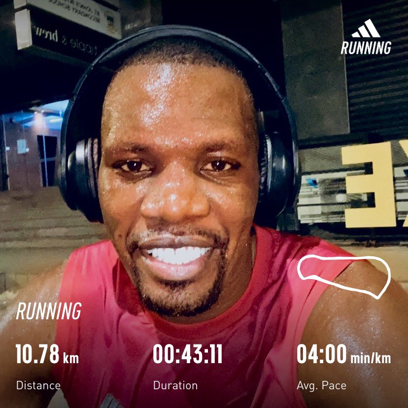 arthurKadima's tweet photo. Life’s battles don’t always go to the strongest or fastest man, but sooner or later the man who wins is the fellow who thinks he can.” 
#runningwithtumisole
#runwitharthurk
#RUN2022
#nikerunning
#adidasruntastic
#runaddicted
#IPaintedMyRun 
#FetchYourBody2022 
#RunningWithLulubel https://t.co/AgIBkdiczx