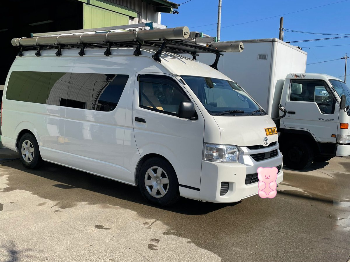 masato_18Ms's tweet photo. 仕事納めの洗車😂
まー大変だこれは😂😂 https://t.co/wO3u9AAmrC