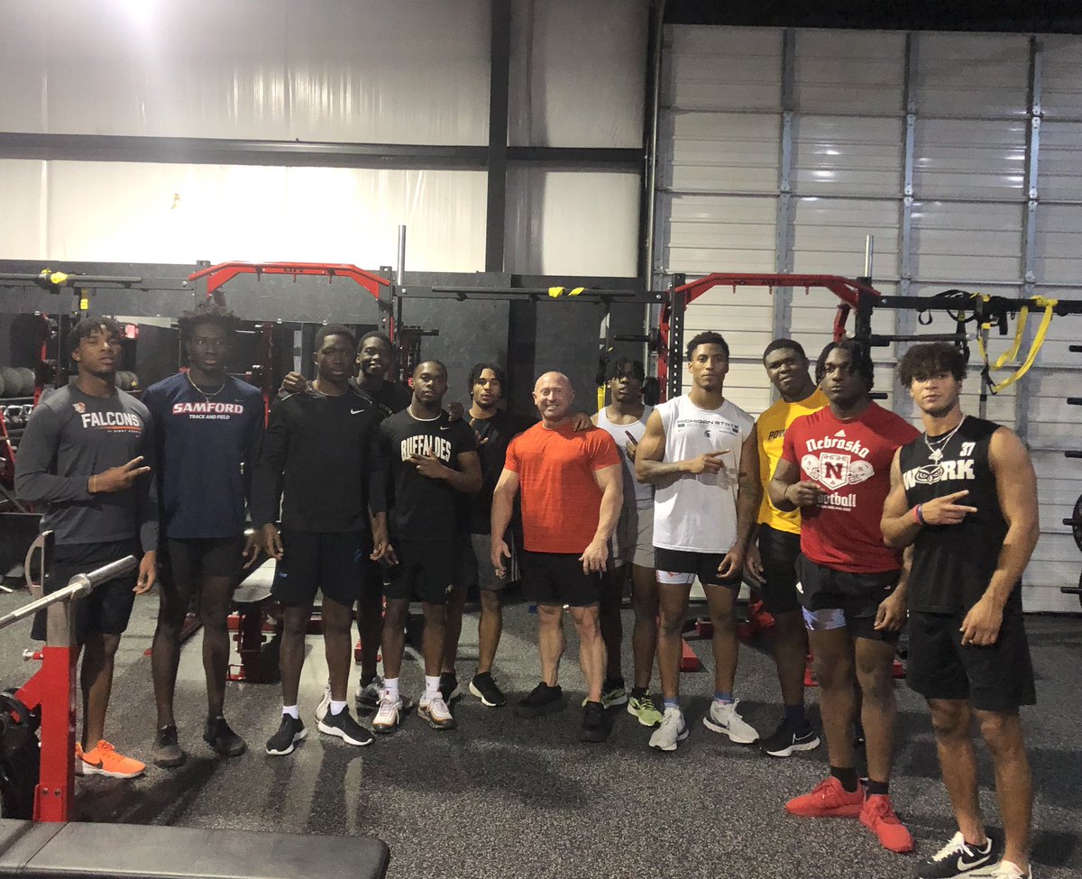 Very fortunate to workout with these athletes and witness their personal drive and dedication to pursue their goals! <a href="/CJ_Clinkscales/">CJ Clinkscales</a> <a href="/gabe_ervin/">Gabe Ervin Jr.</a> <a href="/Vic6Venn/">Victor Venn</a> <a href="/RealAlijahW_/">𝘼𝙡𝙞𝙟𝙖𝙝 𝙒𝙞𝙡𝙡𝙞𝙖𝙢𝙨</a> <a href="/TimiOlawole/">Timi Olawole</a> <a href="/eman_Malala/">Emmanuel Malala</a> <a href="/Japhet73744407/">Japhet Mubenga</a> <a href="/amariwansley3/">Amari Wansley🎒</a> <a href="/43kilam/">likk</a> <a href="/ethanervin3_/">TheRealE3</a> <a href="/TobiOlawole1/">Tobi Olawole🇳🇬</a>