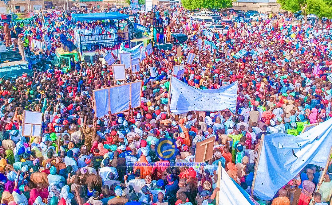 dikko_radda's tweet photo. The resounding crowd of supporters that welcomed us in Jibia Local Government for our gubernatorial campaign, is a clear testimony that indeed, Jibia is for APC. Thank you for this overwhelming show of confidence. https://t.co/cYSqxhvwCC