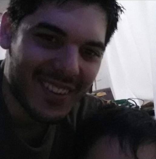 Micaela Díaz fue apuñalada 7 veces por la espalda, con fractura de cráneo y mandíbula, la internaron en el Hospital Argerich. El agresor es Luis Maximiliano Pacheco, ex pareja de la mamá, a quien tbn en el ataque le cortó 2 dedos!! Ocurrió el 24/12 en #CABA. Pedimos #Justicia!!!