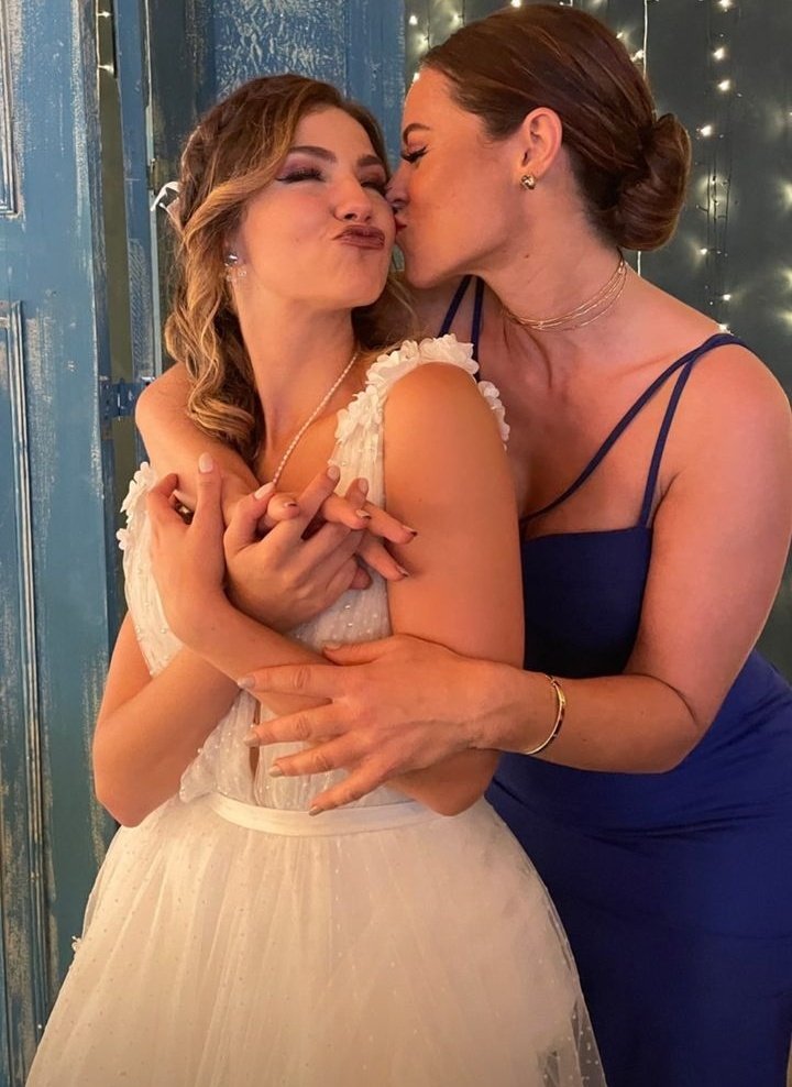 tuitsvic's tweet photo. elas são tão lindasss!🥹🤍 https://t.co/g2gXrOLDmh